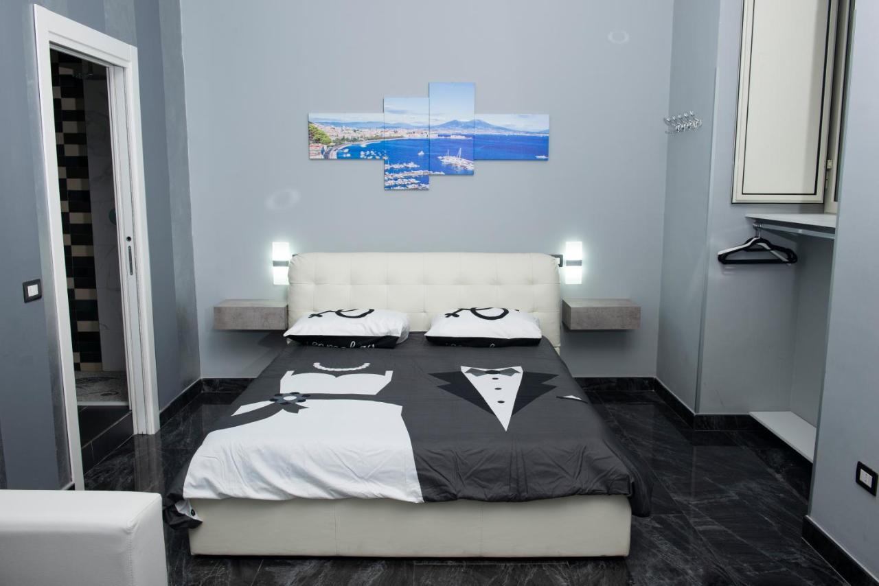 نابولي Royal Rooms Station المظهر الخارجي الصورة