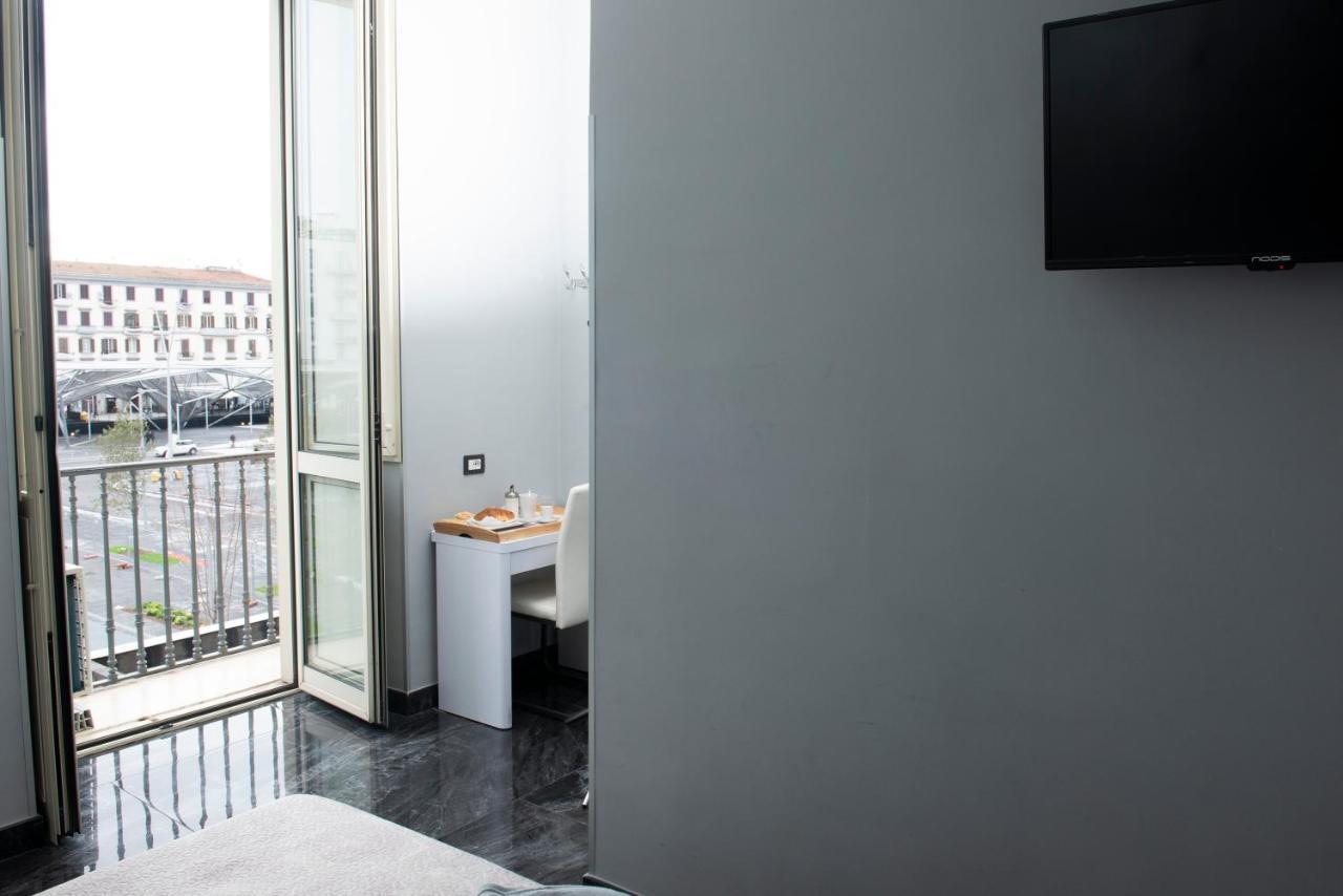 نابولي Royal Rooms Station المظهر الخارجي الصورة